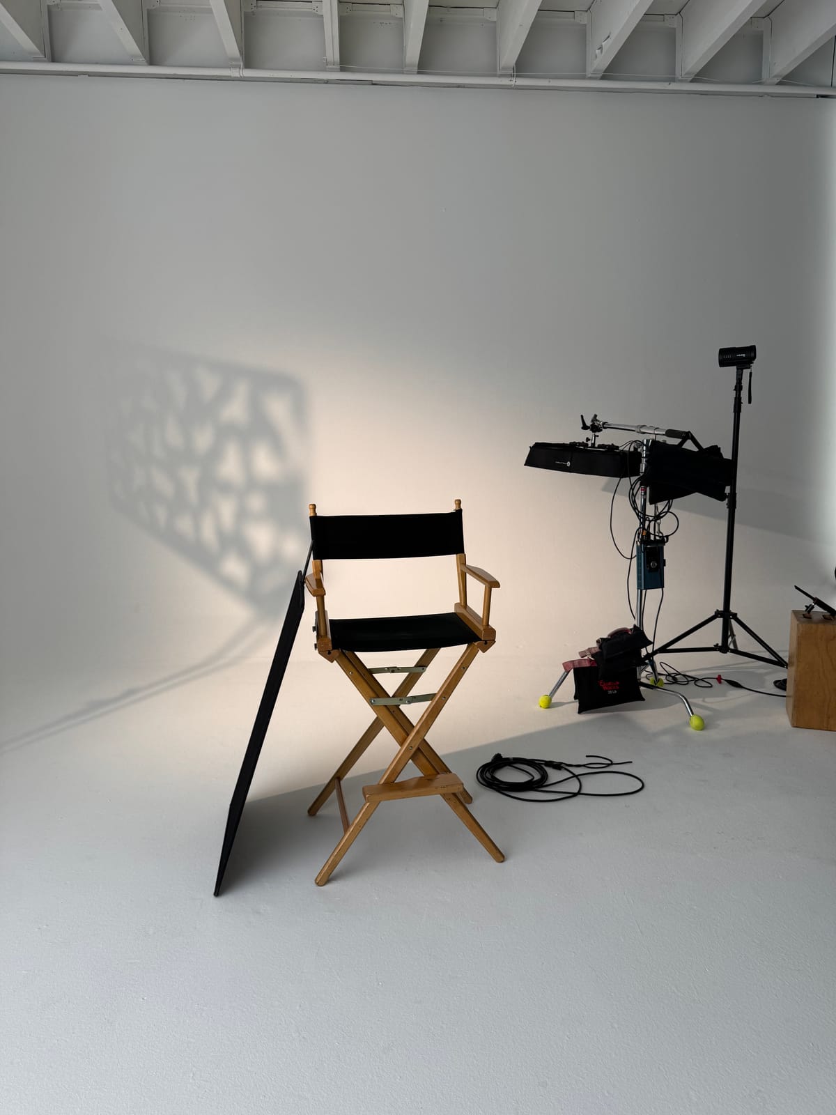 What is Film Set Field Guide?